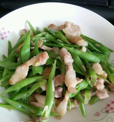 紫苏四季豆炒肉怎么做？步骤和技巧有哪些？  第2张