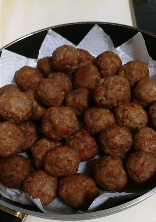 清新虾扯肉丸的制作方法（美味健康的家常小食品）