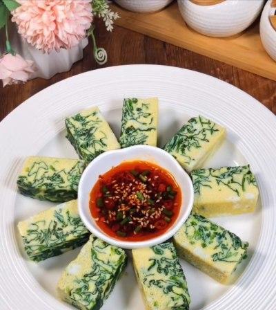 菠菜蒸鸡蛋怎么做营养又美味？冬日食谱推荐！