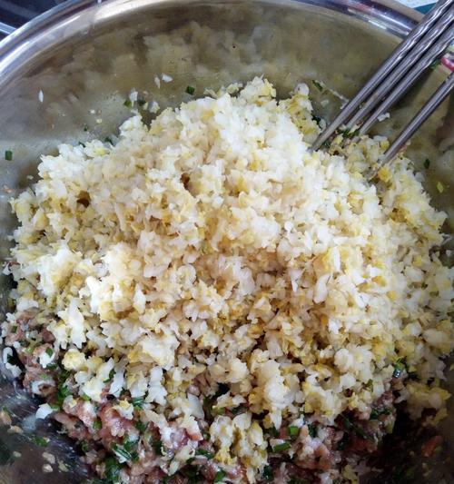 鲜肉馅怎么做？制作鲜肉馅的步骤和技巧是什么？  第3张