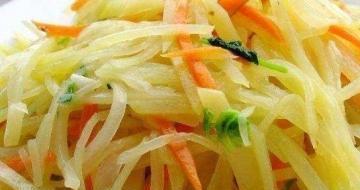炒红萝卜丝的做法是什么？如何炒出美味的红萝卜丝？  第2张