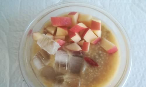 冰凉葡萄香蕉汁的做法（清凉解暑）