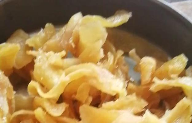 自制姜糖的制作方法（健康美味的家庭小零食）