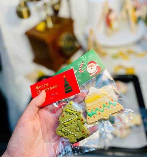 圣诞节饼干蛋清糖霜怎么做？详细步骤和技巧是什么？  第3张