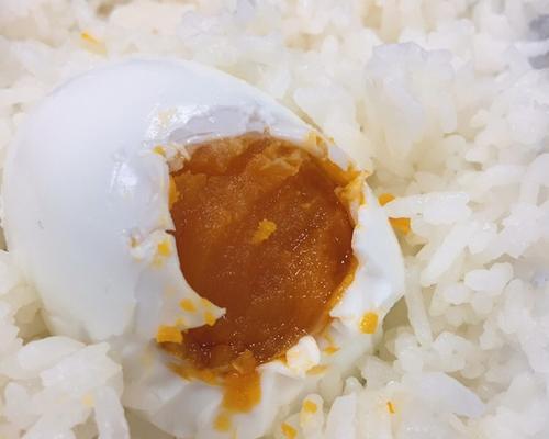 自制流油咸鸭蛋的做法？步骤和技巧是什么？  第3张