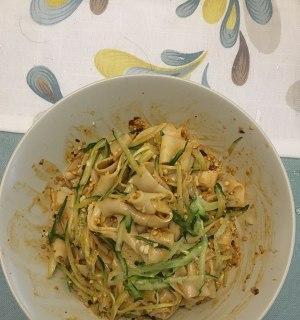 爽口凉皮怎么做？详细步骤和技巧是什么？
