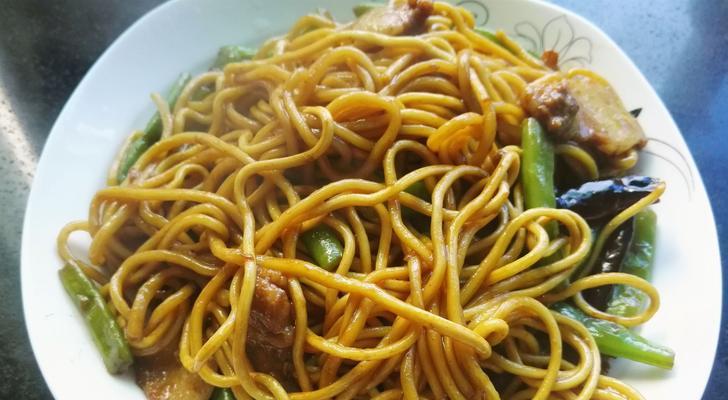 自家豆角焖面怎么做？步骤和技巧有哪些？  第3张