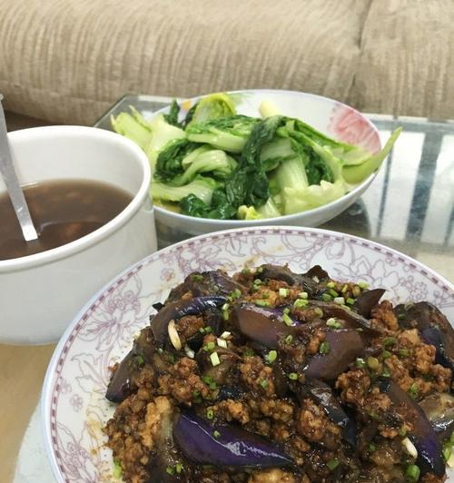 猪肉熬茄子怎么做才好吃？步骤和技巧是什么？