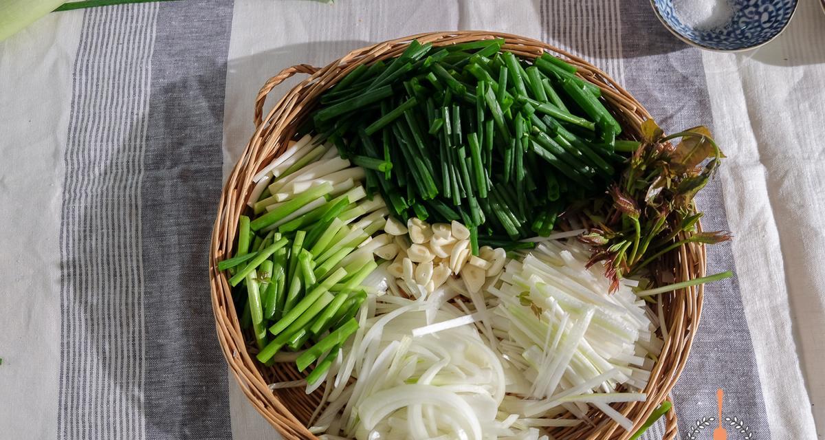 蒜香葱油拌面怎么做？详细步骤和技巧是什么？  第2张