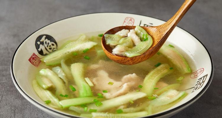 瘦肉丝瓜汤怎么做？有哪些步骤和技巧？  第2张