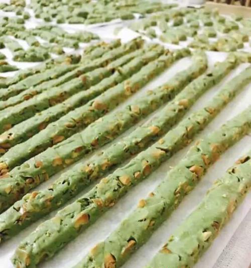 青汁煎饼怎么做？步骤和材料有哪些？