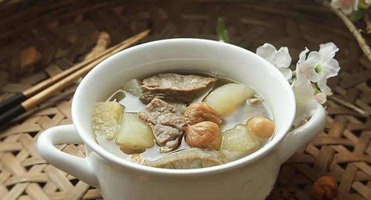 兔肉山药汤怎么做？有哪些健康益处？