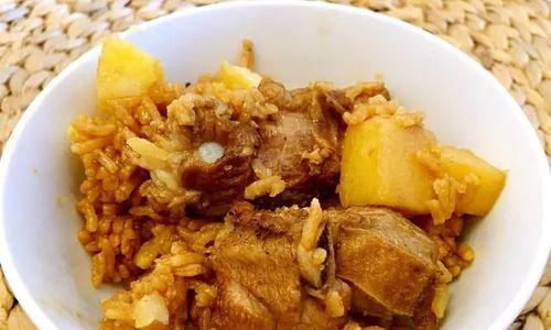 粽香排骨粘米饭的做法是怎样的？步骤和技巧有哪些？