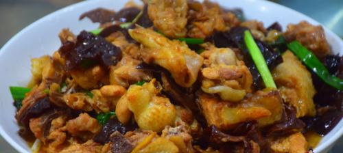 鲜香爆炒鸡肉的做法（简单易学的家常美食）