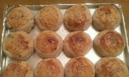 手把手教你做芝麻香酥饼（掌握制作技巧）  第1张