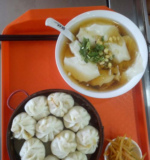 简单小笼包的制作方法（15个步骤详细讲解）
