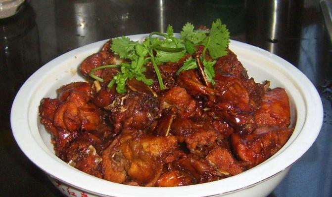 家常美食（一份传统的美味佳肴）