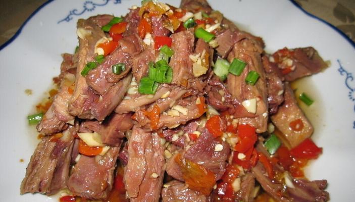 超级香辣羊排的制作方法（如何制作香辣可口的羊排）