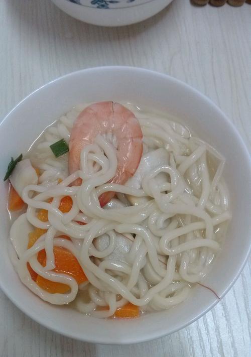 美味健康的紫菜虾面制作方法（健康饮食）