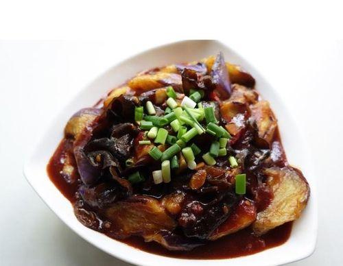 煸炒茄子，美味又简单（15个步骤教你轻松掌握）