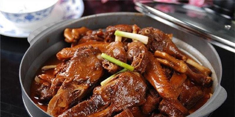 槽辣椒炒鸭子的做法是什么？如何炒出地道的湖南风味？  第2张