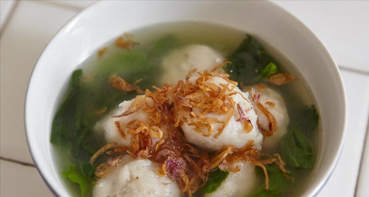 草鱼鱼丸汤的做法（美味清淡）