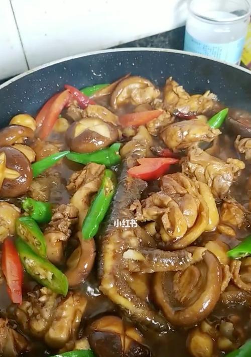 家常美食（如何用简单食材做出高超水准的安徽粉丝鸡）