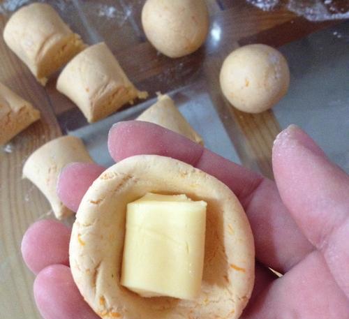 乳酪球怎么做？制作乳酪球的步骤和技巧是什么？