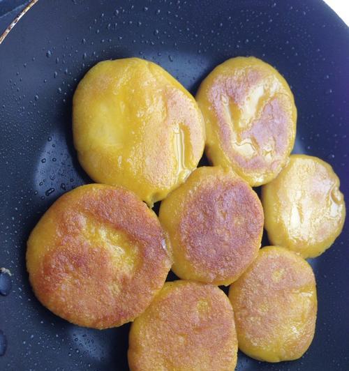 香甜南瓜饼的制作方法（快速简单的家庭甜点）