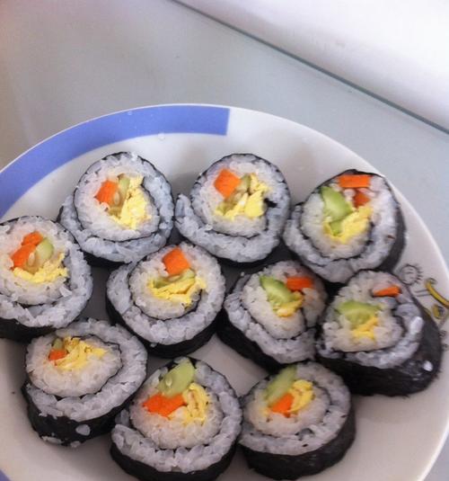 自制美味寿司的制作方法（享受日本美食文化）