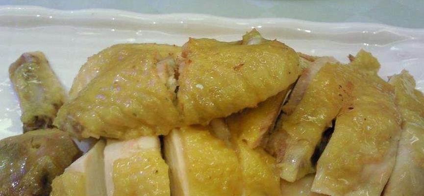 手把手教你制作美味的白切雞（享受一份地道中式美食的美妙滋味）