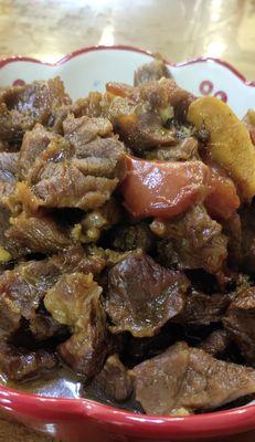 砂锅炖牛肉的做法是什么？如何炖出鲜嫩多汁的牛肉？  第2张