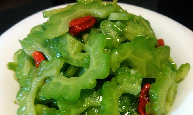 拌苦瓜怎么做才好吃？有哪些小技巧可以提升口感？