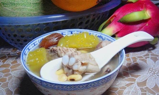 鲳鱼凉瓜排骨汤怎么做？有哪些步骤和技巧？  第3张