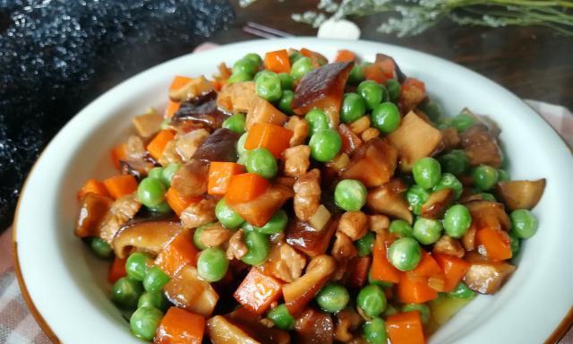 豌豆胡萝卜肉丁的做法是什么？如何快速做出美味的家常菜？  第3张