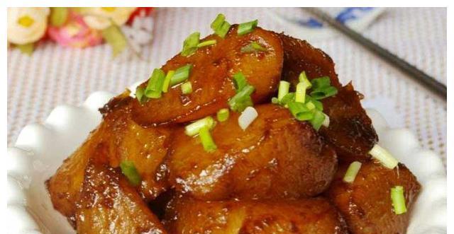 营养美味的白萝卜炖猪肉（用简单的食材营造美好的味觉体验）