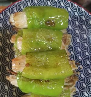 青椒酿金针菇怎么做？步骤和技巧有哪些？