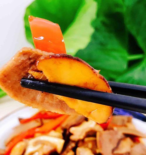 青椒炒卤猪舌的做法是什么？如何在家轻松制作？  第2张