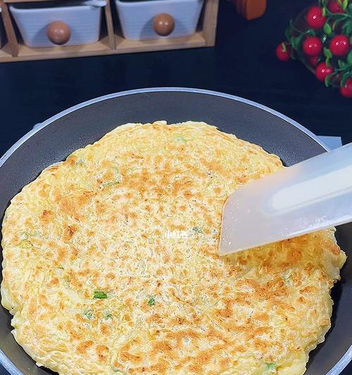 超简单好吃蛋饼的制作方法（简单易学）  第1张