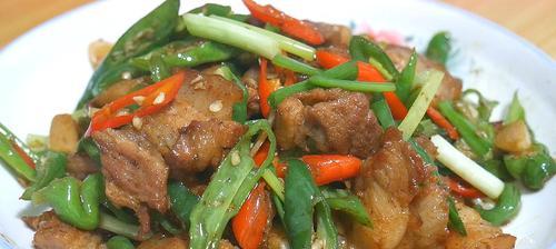五花肉炒四季豆木耳怎么做？步骤和技巧有哪些？  第2张