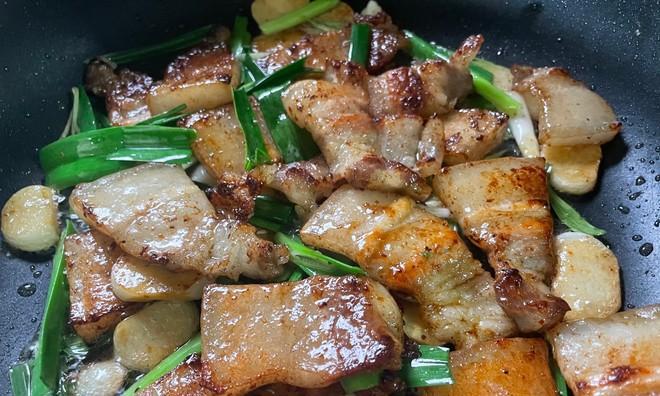 白萝卜香干炒五花肉怎么做？这道菜的步骤和技巧是什么？  第3张