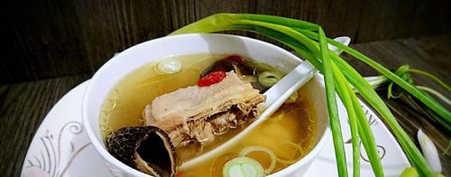 茶树菇玉米鸡汤怎么做？有哪些步骤和技巧？  第3张
