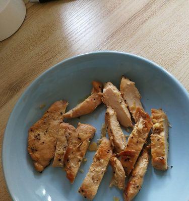 香蒜蜂蜜鸡扒怎么做？步骤和技巧是什么？  第1张