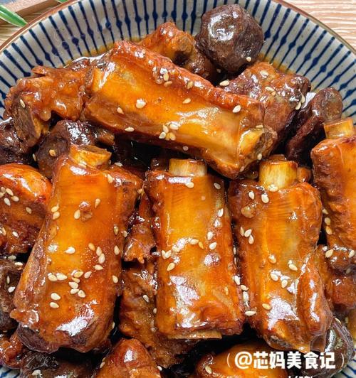 央视大厨教你轻松做出美味红烧排骨（家常做法）