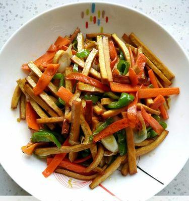 青椒炒豆丝的做法是什么？步骤详解如何做出口感最佳的青椒炒豆丝？