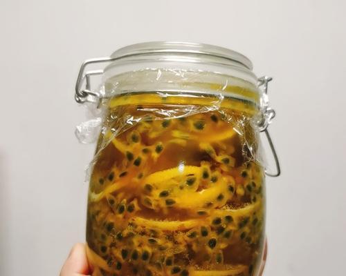 百香果柠檬蜜的做法（清爽解渴）