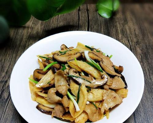 如何在家轻松制作美味的肉片炒茭白？步骤详解是什么？  第3张