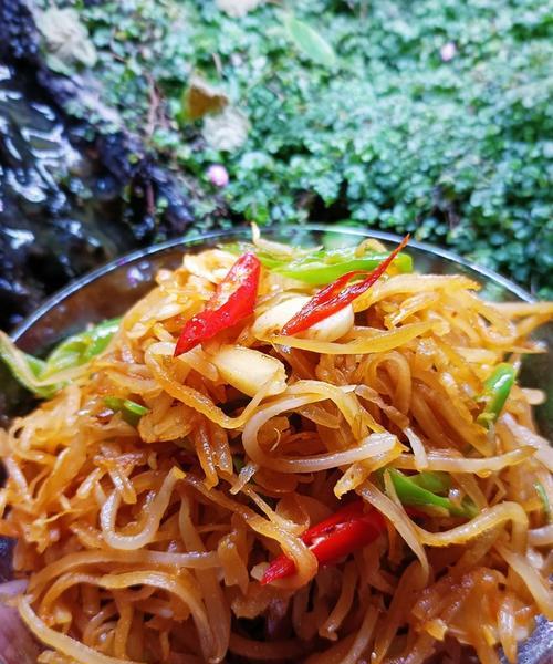 好吃的拌芥菜丝（手把手教你做出美味芥菜丝）