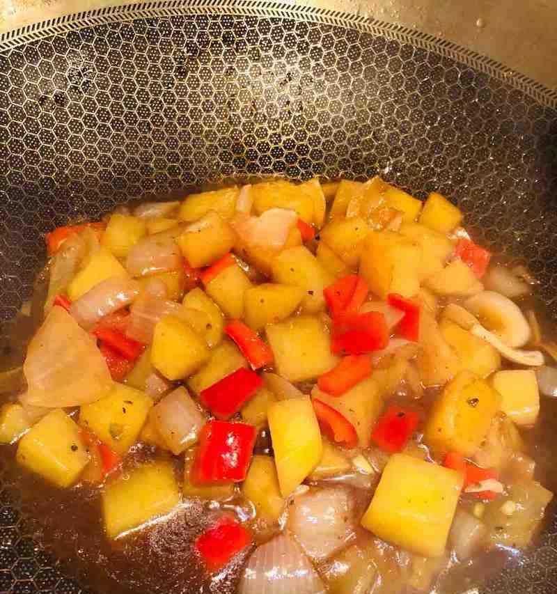 烧椒茄卷的做法是什么？如何在家轻松制作？  第3张
