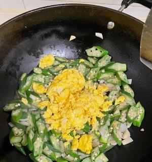 秋葵炒鸡蛋怎么做？步骤和技巧有哪些？